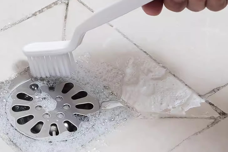 詰まり解消!スッキリ清潔、プロの排水管・配管洗浄サービス