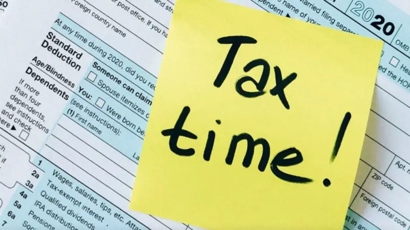 Tax Credits vs. Deductions: Knowing the Difference Can Save You Money
